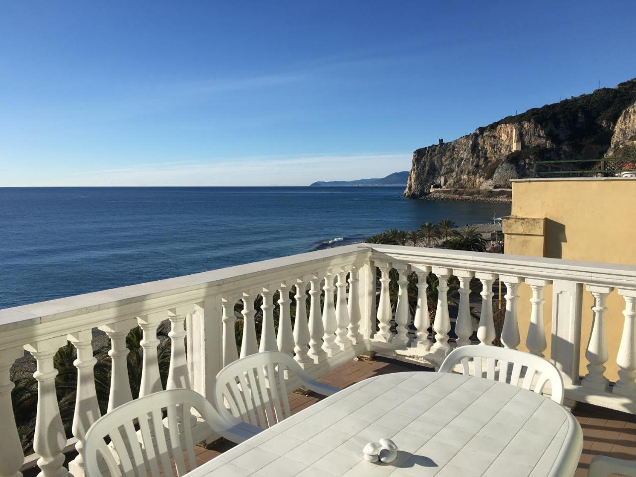 La Villetta Appartamenti Per Vacanze Finale Ligure Eksteriør bilde
